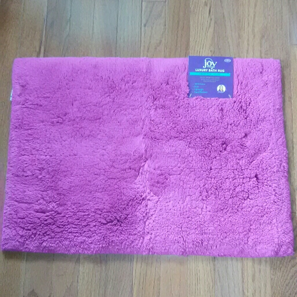 JOY MANGANO Rug NEW *